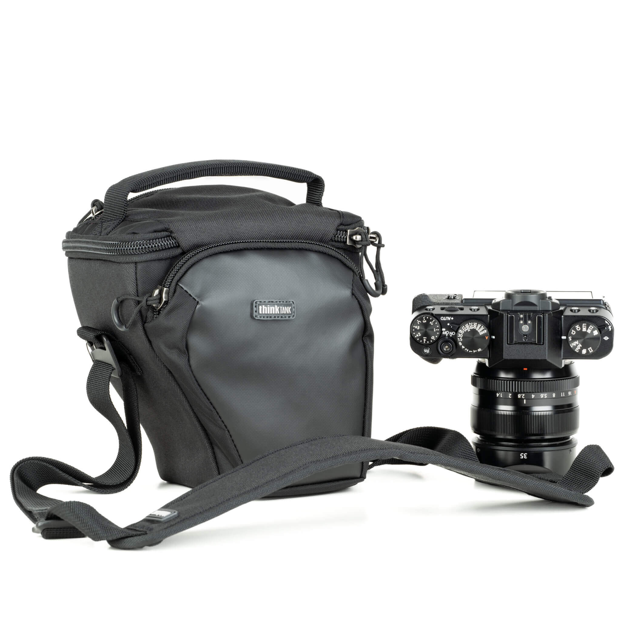 0001_Digital-Holster-5-Hero-Right-Gear_76bdd370-5ff2-40a6-ade3-370b1625e54a