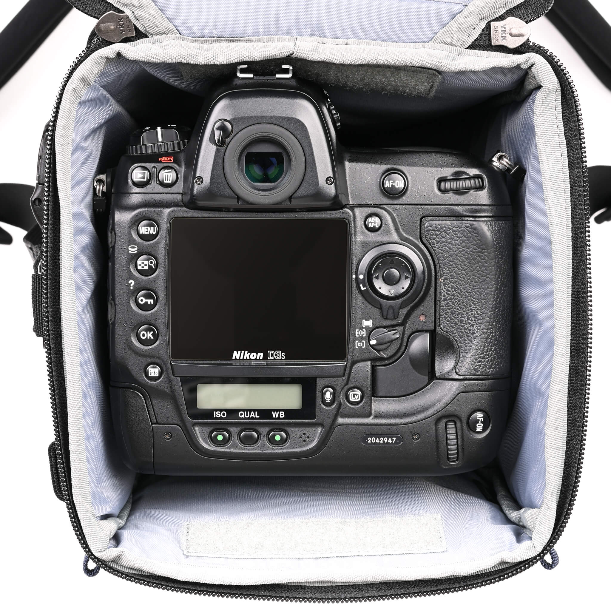 Digital-Holster-150-Gear-Nikon-D3S_2048x