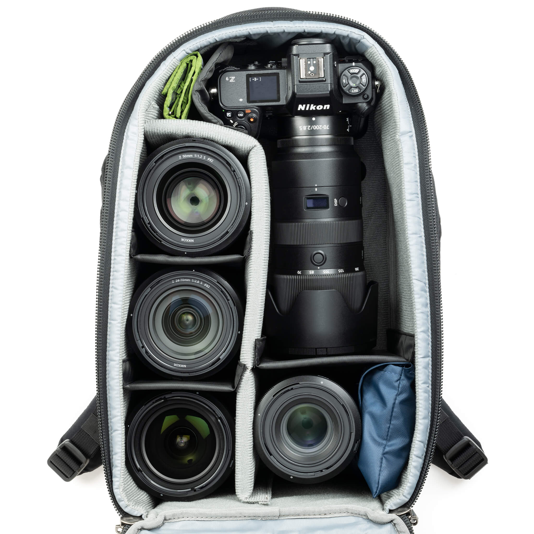Walker-Pro-24L-Gear-Nikon-Z-2_2048x