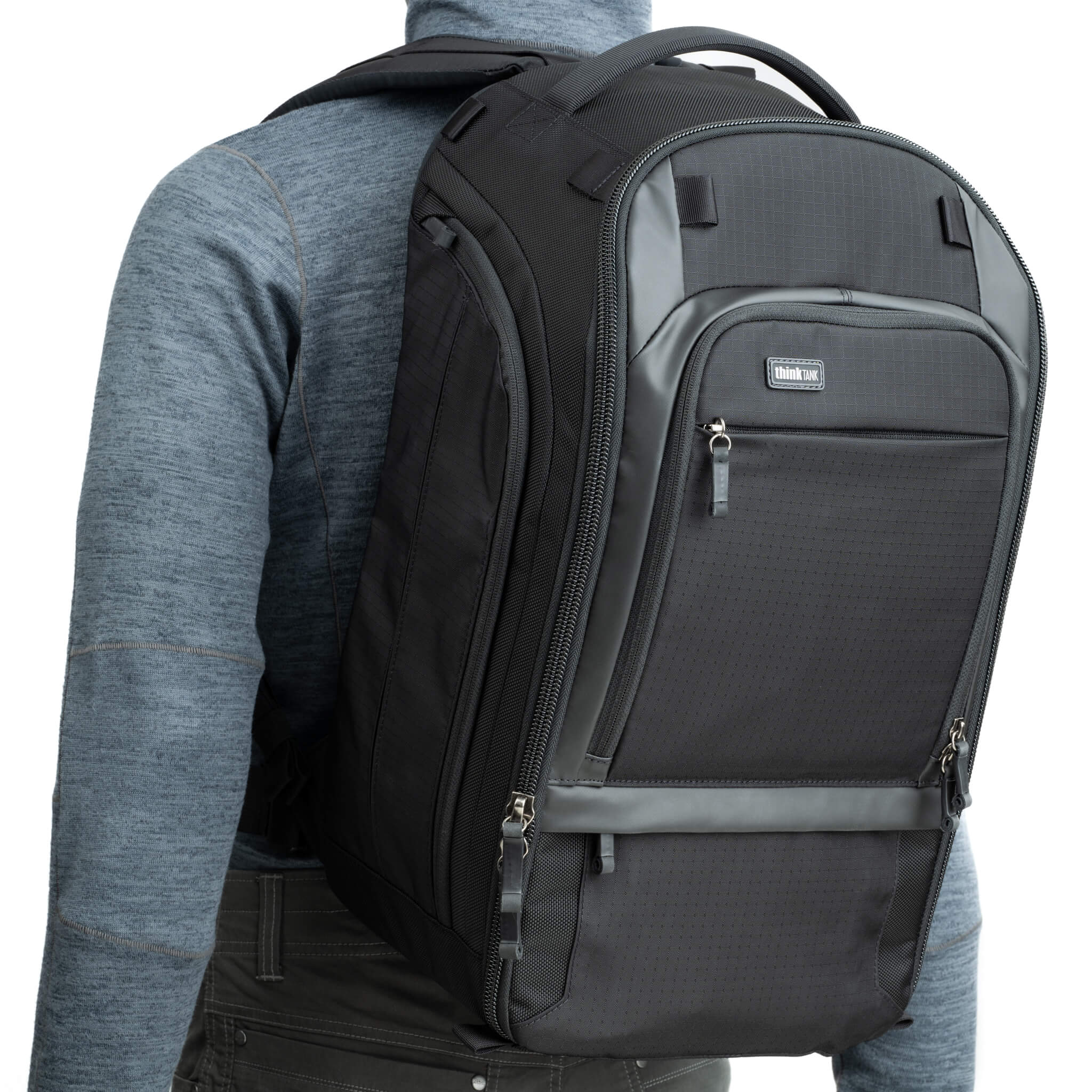 Walker-Pro-30L-On-Body_2048x